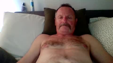 steviehard8 online show from August 7, 8:48 pm