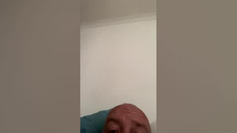 stevieste2506 online show from May 16, 8:11 am