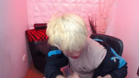 Stich online show from July 9, 8:29 am
