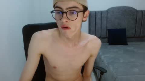 stiv_grant online show from May 12, 12:08 am