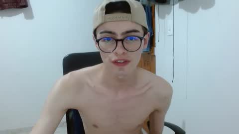 stiv_grant online show from May 1, 12:04 am