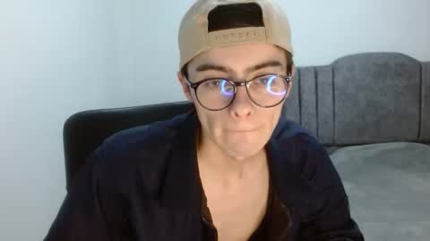 stiv_grant online show from May 14, 12:30 am