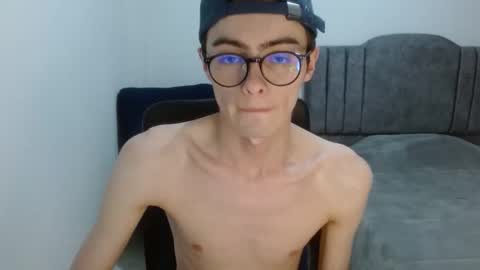 stiv_grant online show from May 18, 11:53 pm