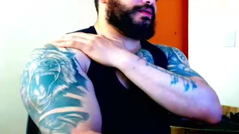 stiven253958 online show from August 3, 2:12 pm