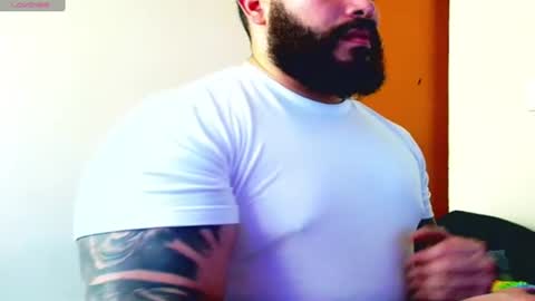 stiven253958 online show from July 25, 7:32 pm