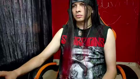 stivnhot online show from May 7, 7:03 pm