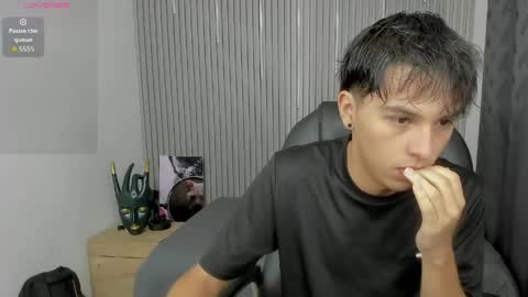 Stiwen online show from June 2, 1:01 pm