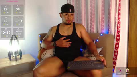 Stone Lee  online show from April 30, 6:42 am