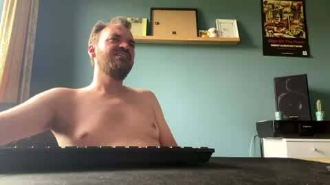 Stonerboner online show from June 28, 12:33 pm