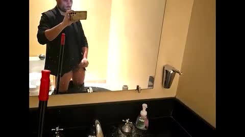 stopshottttt online show from March 5, 5:09 pm