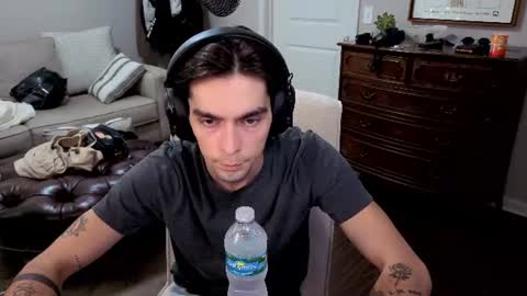 str8whiteboy21 online show from July 18, 5:18 pm