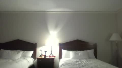 strokeherpokeher online show from June 15, 6:05 am