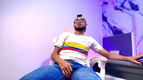 Javier online show from July 3, 1:06 pm