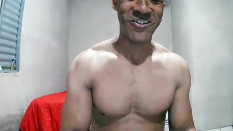 strongdaddyfantastic online show from June 17, 11:39 pm
