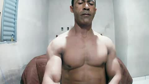 strongdaddyfantastic online show from June 25, 11:41 pm