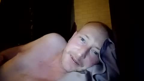 stu_art83 online show from June 20, 1:43 am