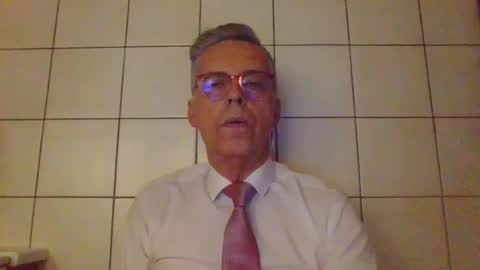 Suit  tie horny online show from July 29, 7:13 pm