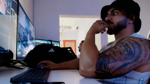 supermanboyxxl online show from August 1, 5:50 am