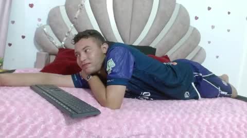 Sven online show from May 18, 1:39 pm