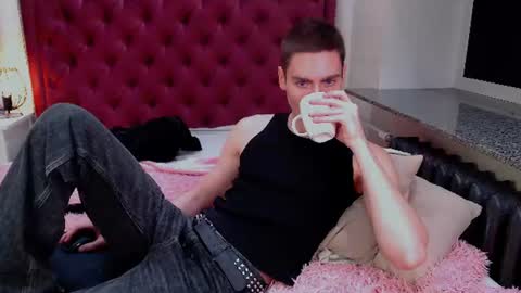 swag_owner online show from June 16, 1:46 pm