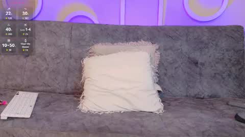 alessandre online show from August 8, 8:05 pm