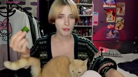 kira online show from July 28, 7:39 pm