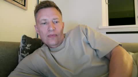 sweetsinner83 online show from May 15, 8:50 pm