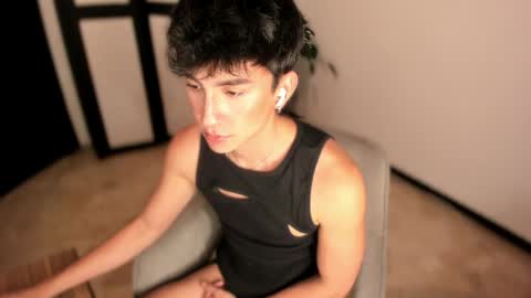 Andy  online show from April 28, 2:27 am