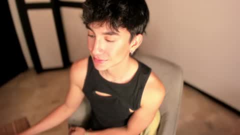 Andy  online show from April 28, 1:33 am