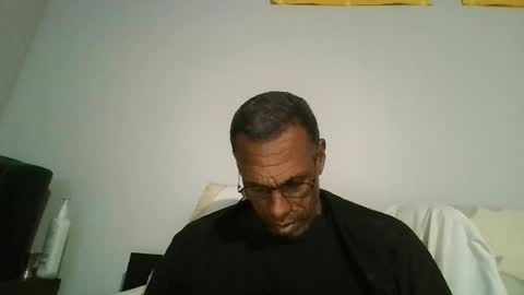 swimmerbod2495 online show from August 1, 1:37 am