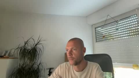sx1904 online show from July 28, 11:17 am