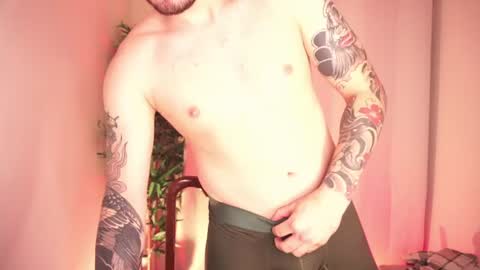 t0ny_wylie online show from June 11, 9:07 am