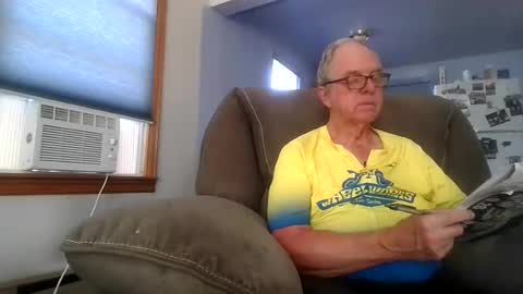 tacrunner66_ online show from August 7, 11:33 pm
