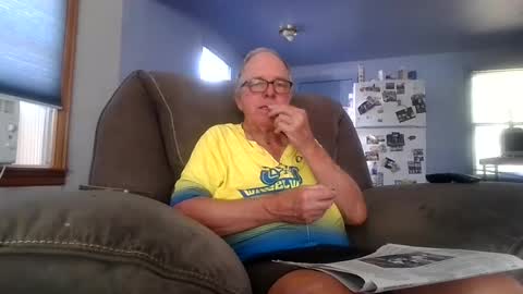 tacrunner66_ online show from August 6, 11:22 pm