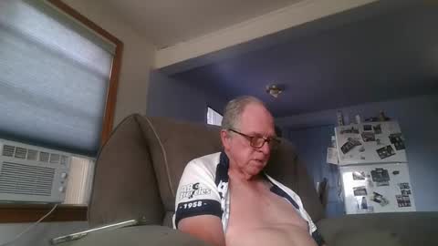 tacrunner66_ online show from July 29, 11:15 pm