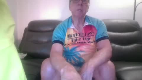 tacrunner66_ online show from July 25, 2:03 pm