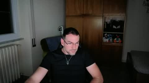 taf1989 online show from June 11, 10:52 pm