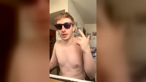 tallhandsomehung69 online show from July 16, 8:27 pm