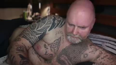 Tattooeddilf 01 online show from May 1, 10:12 pm