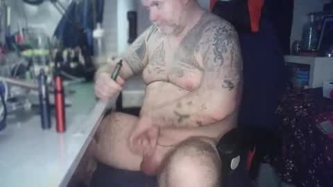 Tattooeddilf 01 online show from April 28, 2:27 am