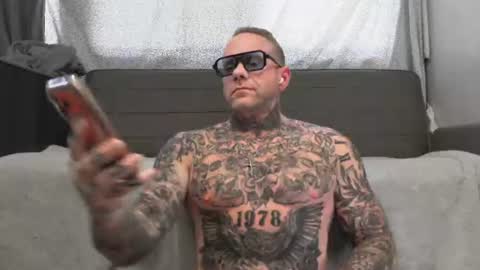 tattooedteaseme online show from July 11, 9:17 pm
