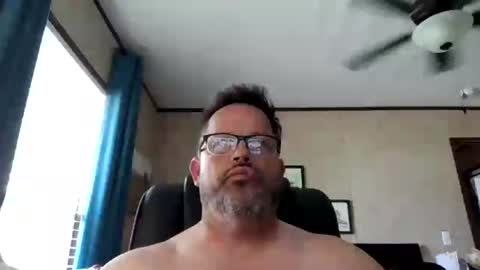 tdhawk87 online show from June 12, 9:01 pm