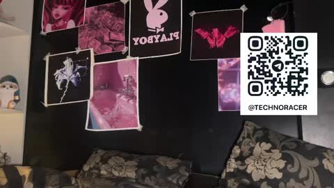 Yan     online show from May 18, 4:22 pm
