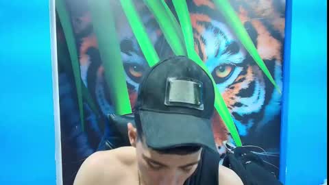 teddy_daaddy online show from May 21, 1:01 am