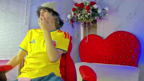 thanier_18 online show from June 17, 7:48 pm