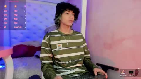 thanier_18 online show from May 8, 7:47 pm