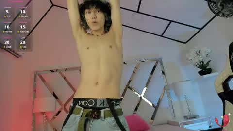 thanier_18 online show from June 7, 3:35 am