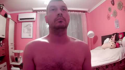 the_bee16 online show from July 23, 7:05 am