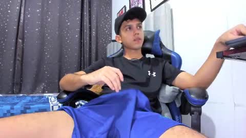 the_skinnyguys online show from August 1, 10:53 pm