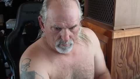 themasseure1 online show from April 18, 7:07 pm